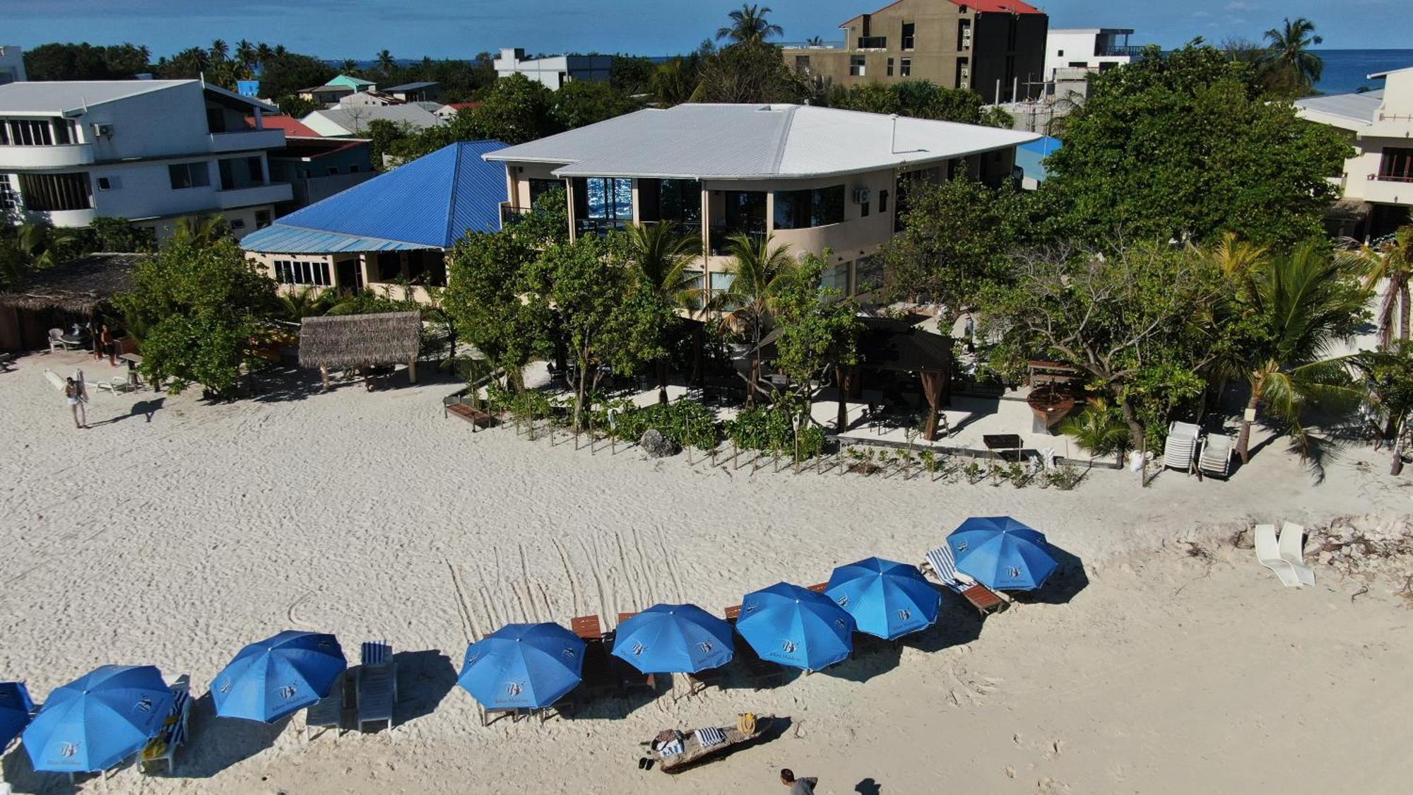 Bibee Maldives Hotel Dhiffushi Exterior photo